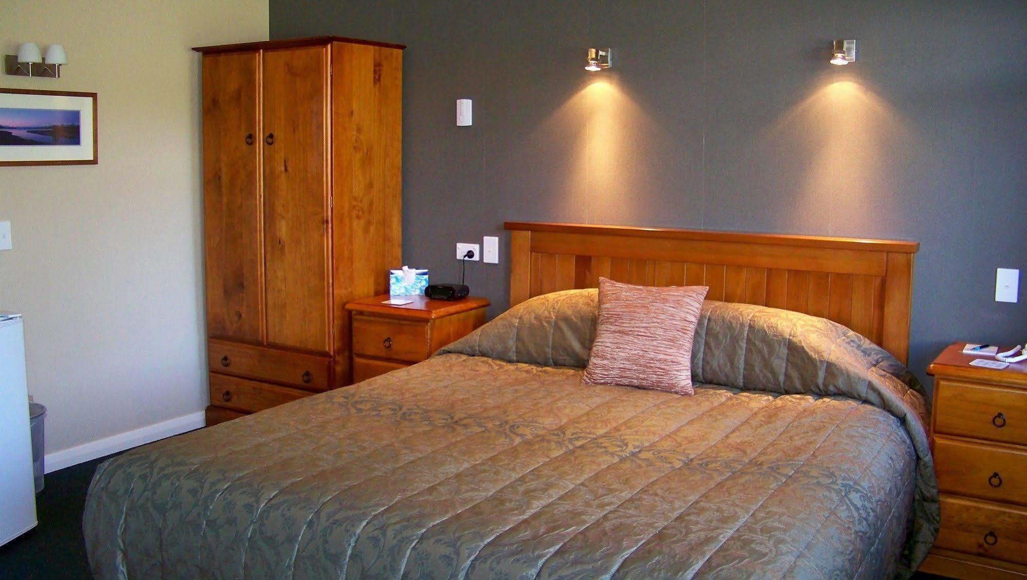 Lake Roxburgh Lodge Eksteriør billede